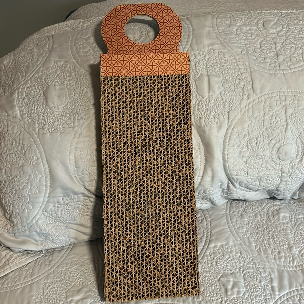 Cat scratch pad